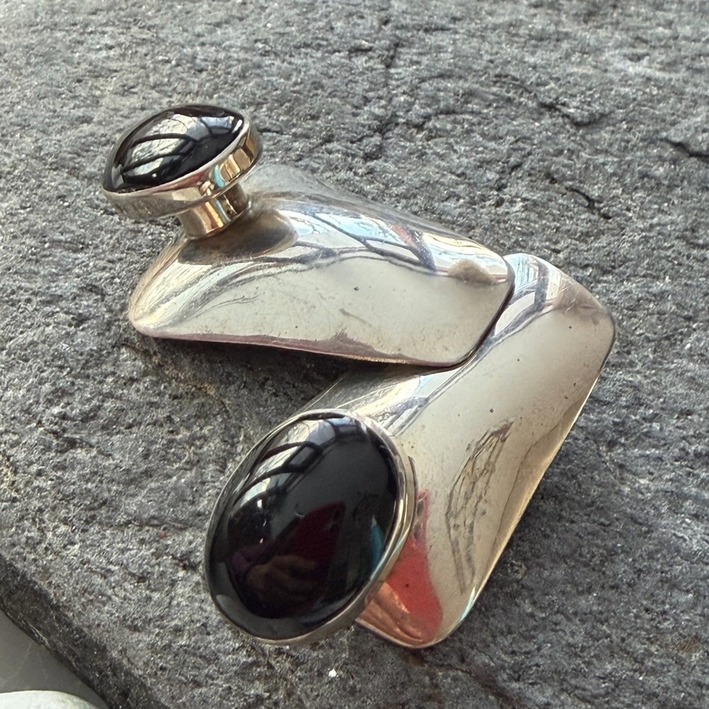 Native American Vintage Onyx Earrings - Picture 3 of 11